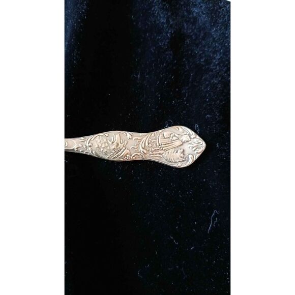 Vintage Royal M.F.G. CO Full Plate silver Fork - Picture 2 of 4